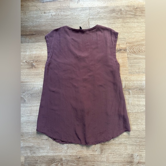 100% Silk Eileen Fisher Button Up V Neck Tank Top Neutral Plum Size XS - Picture 8 of 12